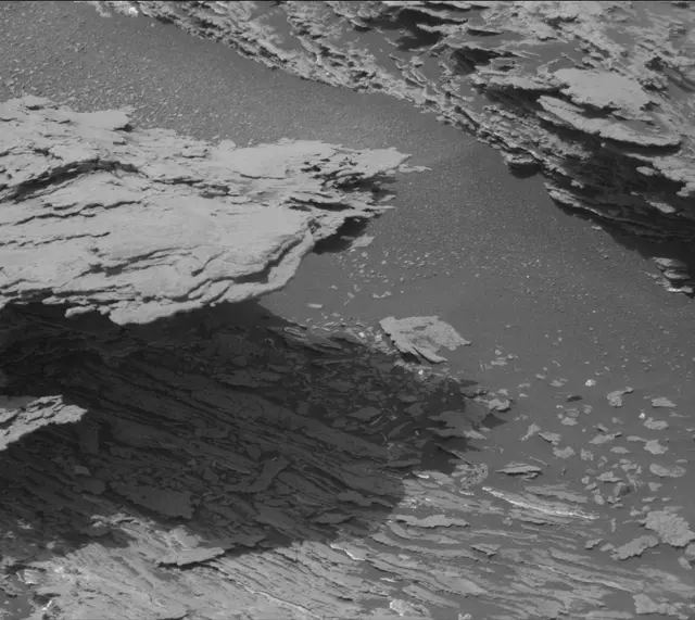 Sol 1684: Mast Camera (Mastcam)
