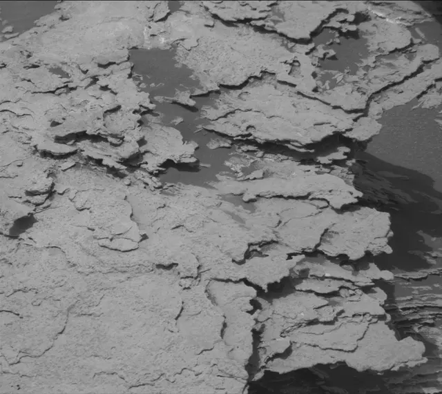 Sol 1684: Mast Camera (Mastcam)
