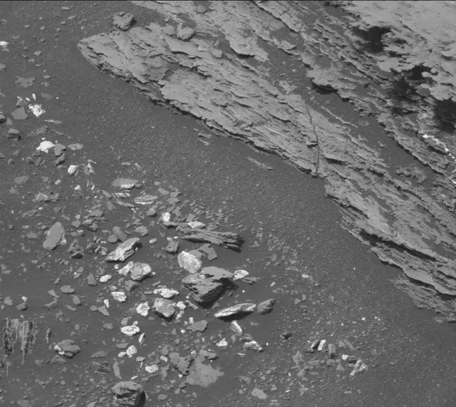 Sol 1684: Mast Camera (Mastcam)
