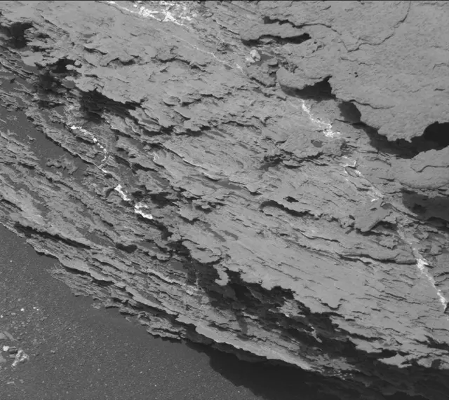 Sol 1684: Mast Camera (Mastcam)