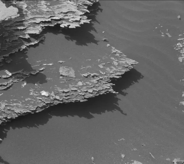 Sol 1684: Mast Camera (Mastcam)