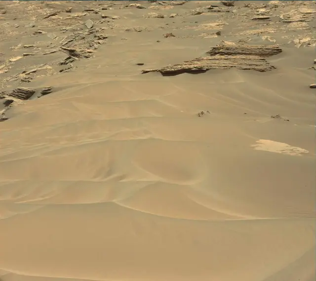 Sol 1685: Mast Camera (Mastcam)