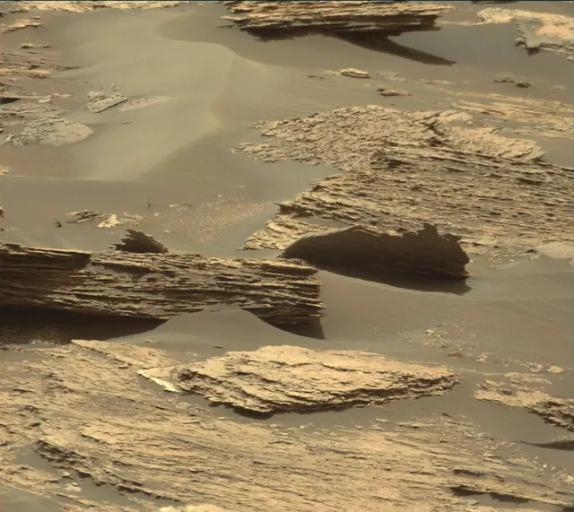Sol 1685: Mast Camera (Mastcam)