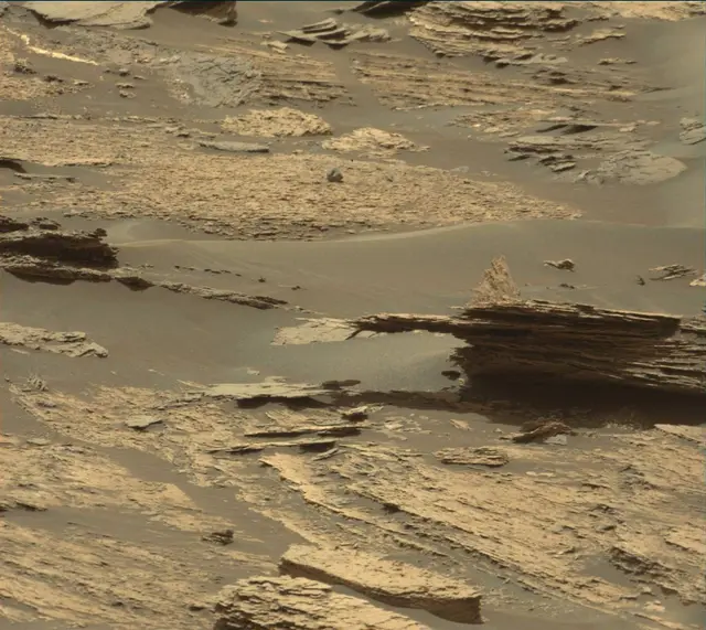 Sol 1685: Mast Camera (Mastcam)