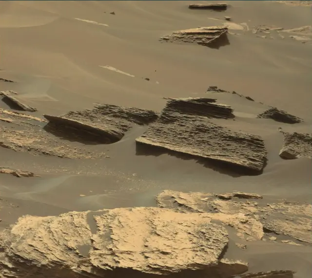 Sol 1685: Mast Camera (Mastcam)