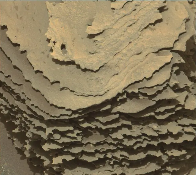Sol 1686: Mast Camera (Mastcam)