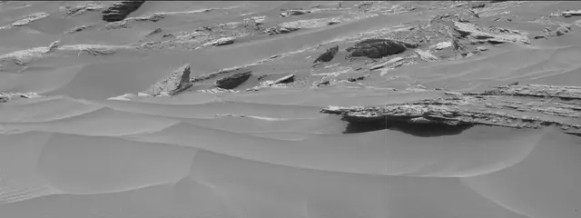 Sol 1687: Mast Camera (Mastcam)