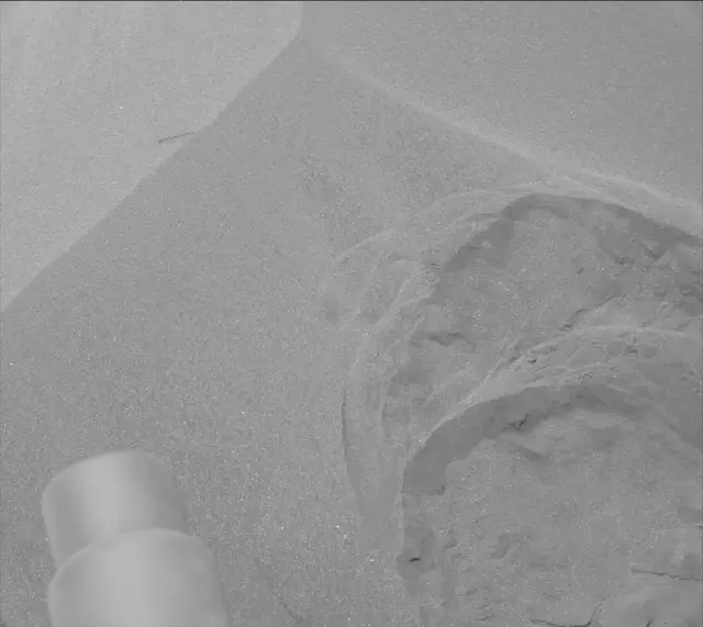 Sol 1687: Mast Camera (Mastcam)