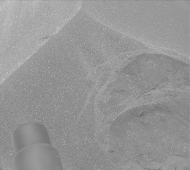 Sol 1687: Mast Camera (Mastcam)
