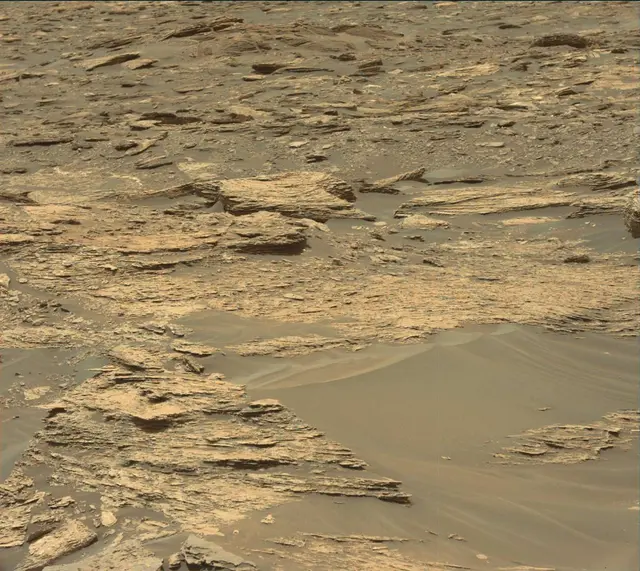 Sol 1687: Mast Camera (Mastcam)