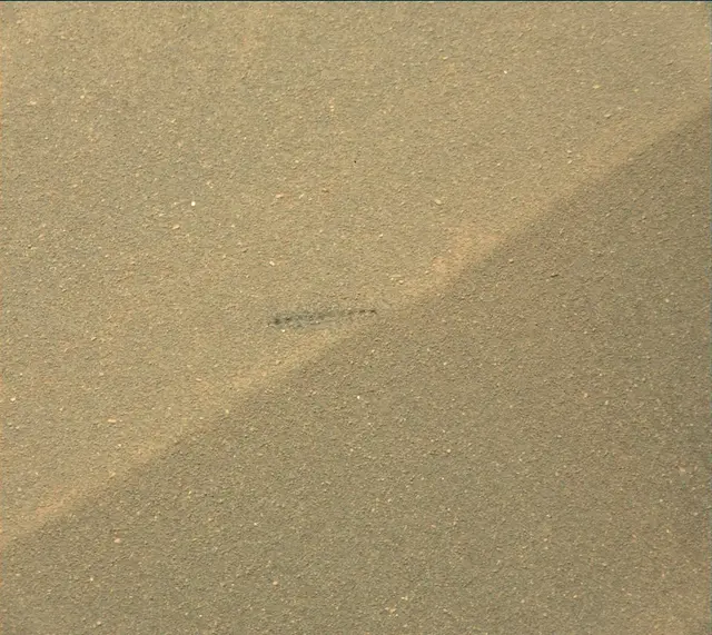 Sol 1687: Mast Camera (Mastcam)