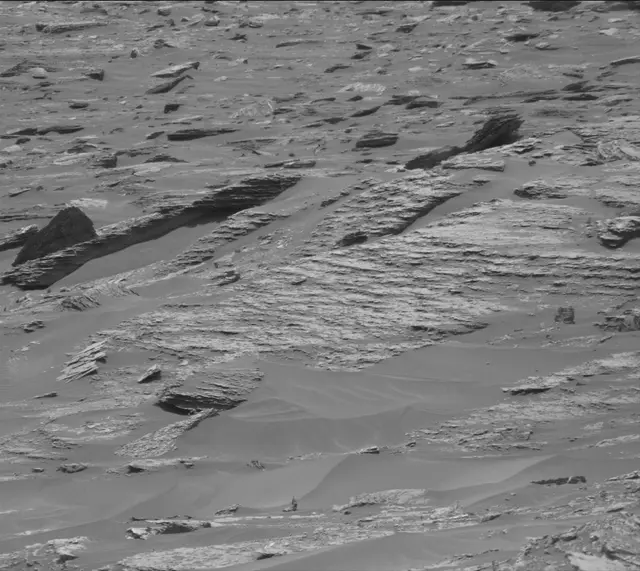 Sol 1687: Mast Camera (Mastcam)