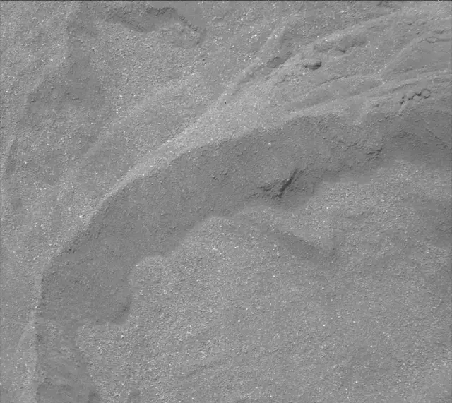 Sol 1687: Mast Camera (Mastcam)
