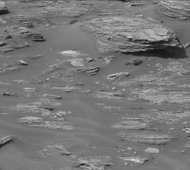 Sol 1688: Mast Camera (Mastcam)