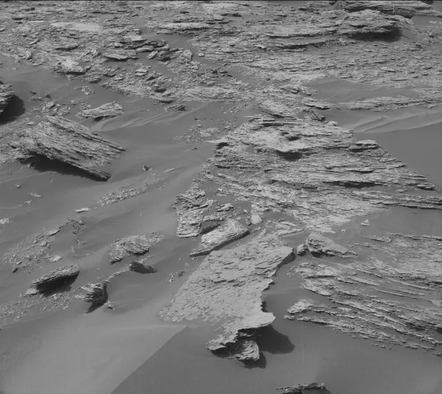 Sol 1688: Mast Camera (Mastcam)