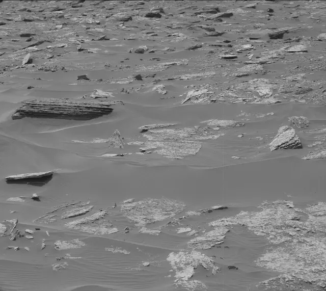 Sol 1688: Mast Camera (Mastcam)