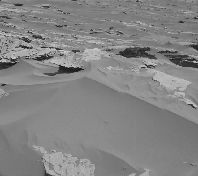 Sol 1688: Mast Camera (Mastcam)