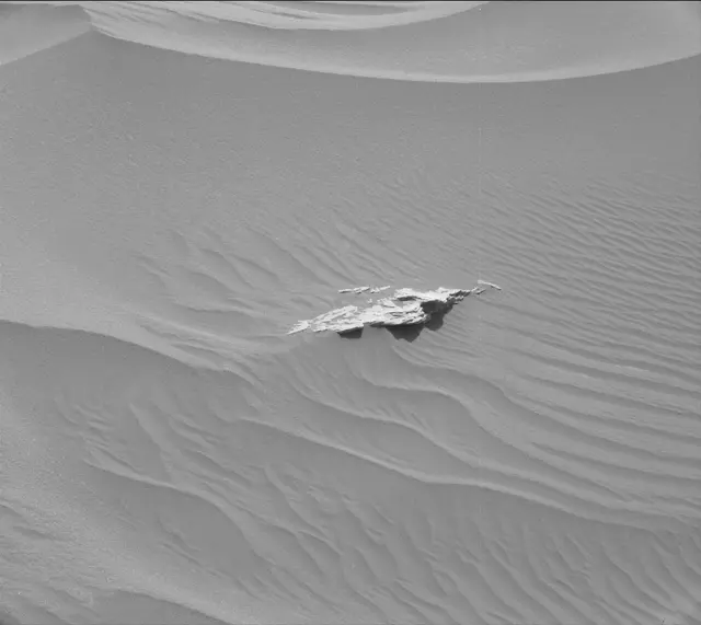 Sol 1688: Mast Camera (Mastcam)
