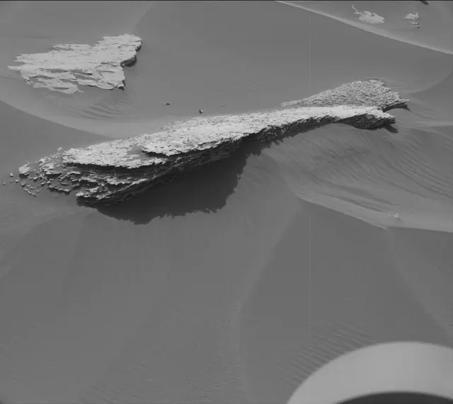 Sol 1688: Mast Camera (Mastcam)