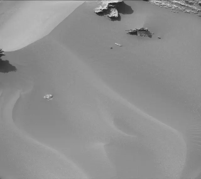 Sol 1688: Mast Camera (Mastcam)