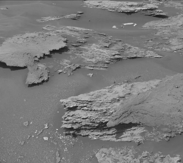 Sol 1688: Mast Camera (Mastcam)