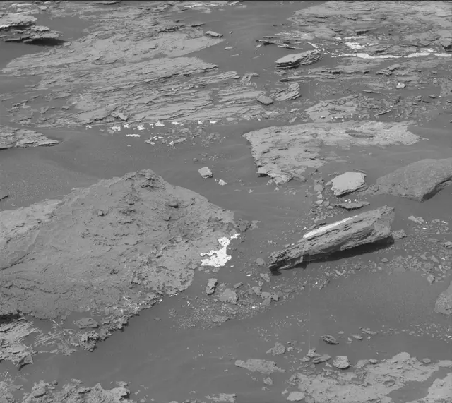 Sol 1688: Mast Camera (Mastcam)