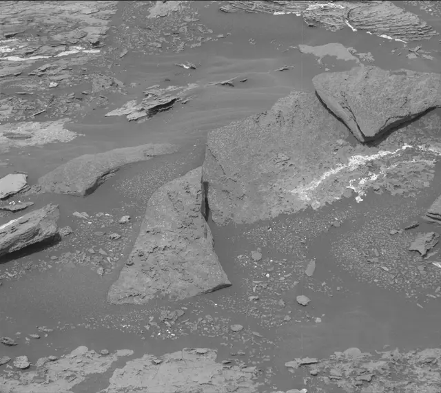 Sol 1688: Mast Camera (Mastcam)