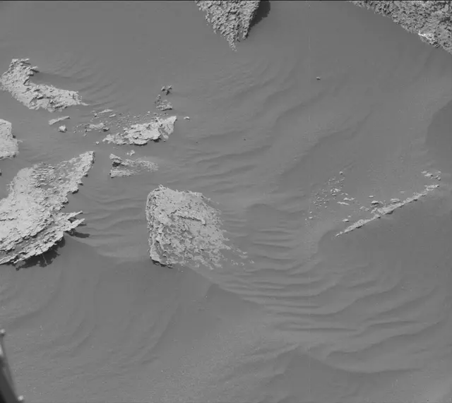 Sol 1688: Mast Camera (Mastcam)