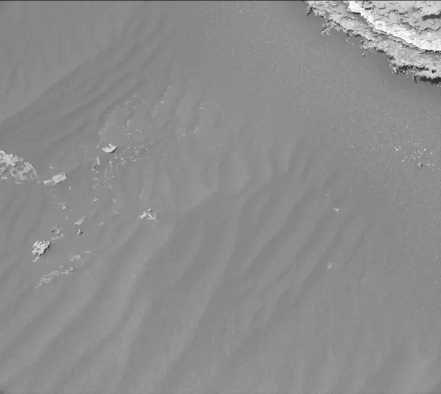 Sol 1688: Mast Camera (Mastcam)