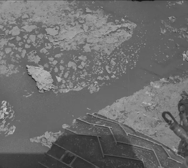 Sol 1688: Mast Camera (Mastcam)