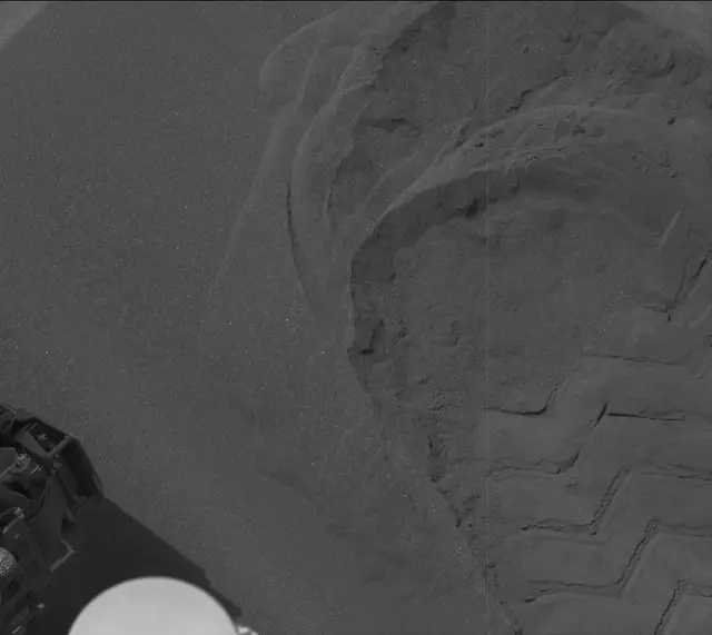 Sol 1688: Mast Camera (Mastcam)