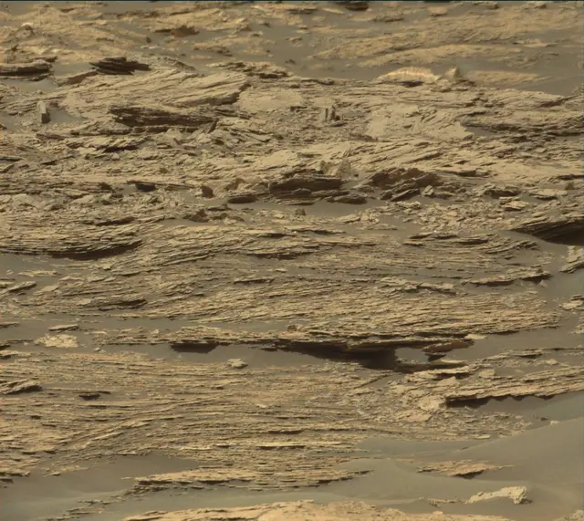 Sol 1688: Mast Camera (Mastcam)