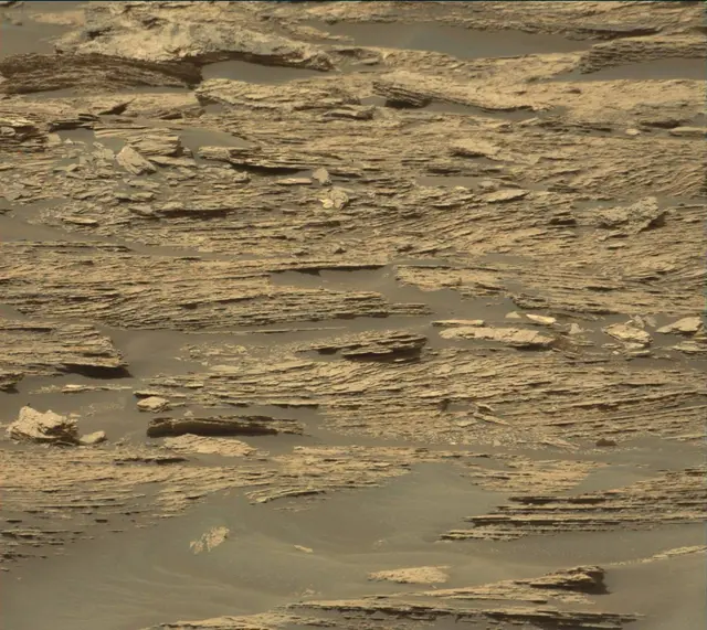Sol 1688: Mast Camera (Mastcam)