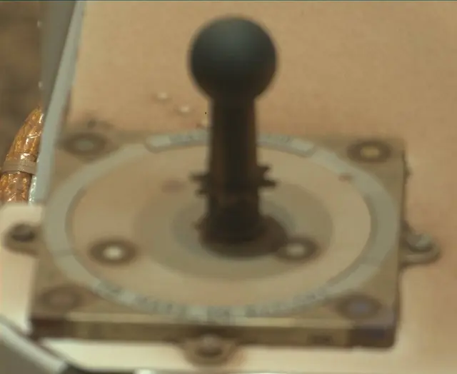Sol 1688: Mast Camera (Mastcam)