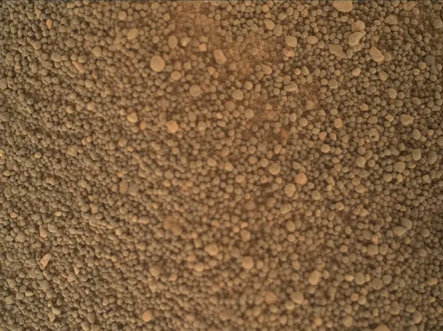 Sol 1688: Mars Hand Lens Imager (MAHLI)