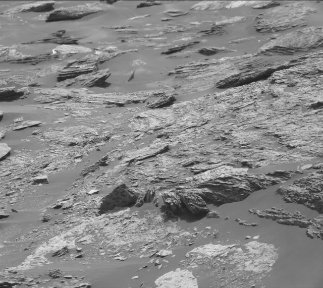 Sol 1689: Mast Camera (Mastcam)