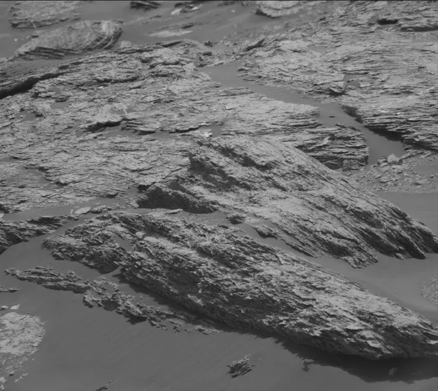 Sol 1689: Mast Camera (Mastcam)