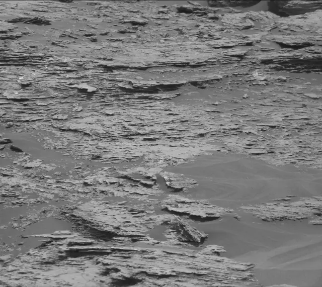 Sol 1689: Mast Camera (Mastcam)