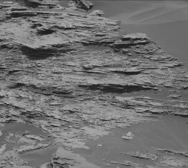 Sol 1689: Mast Camera (Mastcam)