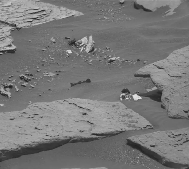 Sol 1689: Mast Camera (Mastcam)
