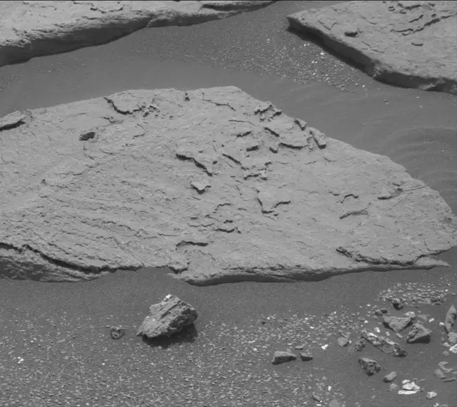 Sol 1689: Mast Camera (Mastcam)