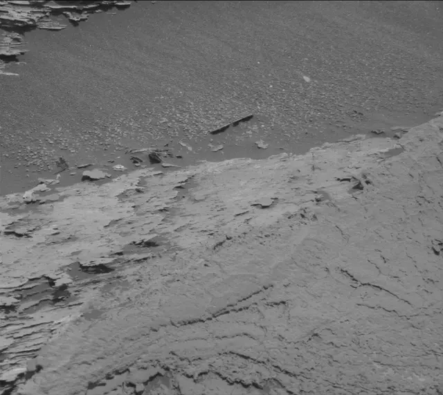 Sol 1689: Mast Camera (Mastcam)