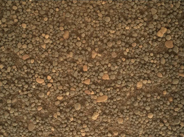 Sol 1689: Mars Hand Lens Imager (MAHLI)