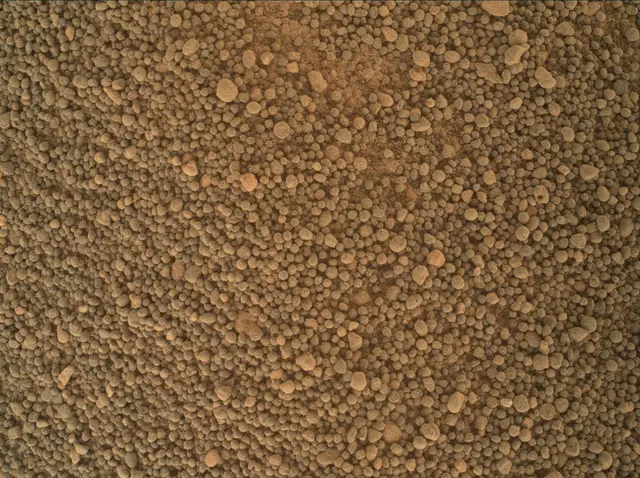 Sol 1689: Mars Hand Lens Imager (MAHLI)