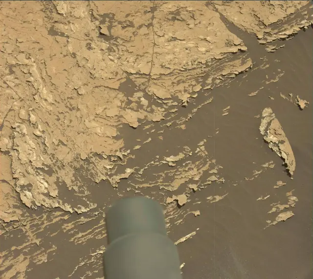 Sol 1690: Mast Camera (Mastcam)