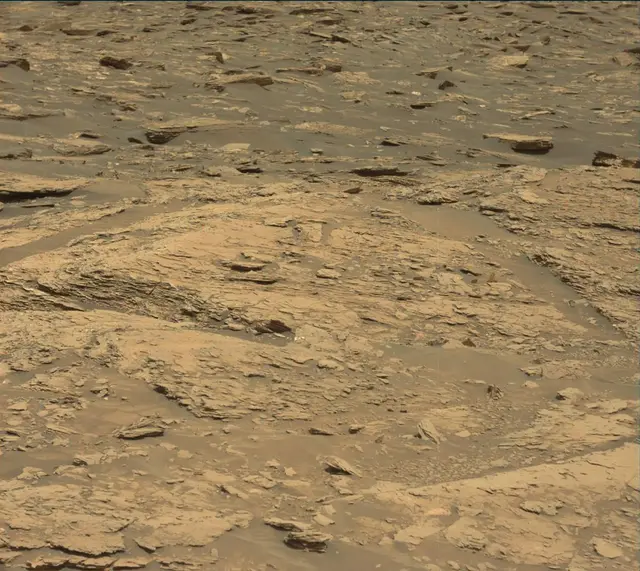 Sol 1690: Mast Camera (Mastcam)