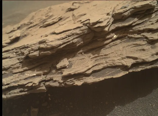 Sol 1692: Mars Hand Lens Imager (MAHLI)