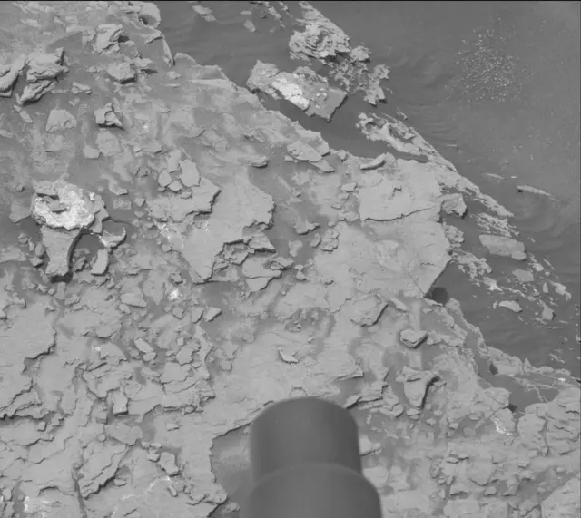 Sol 1696: Mast Camera (Mastcam)