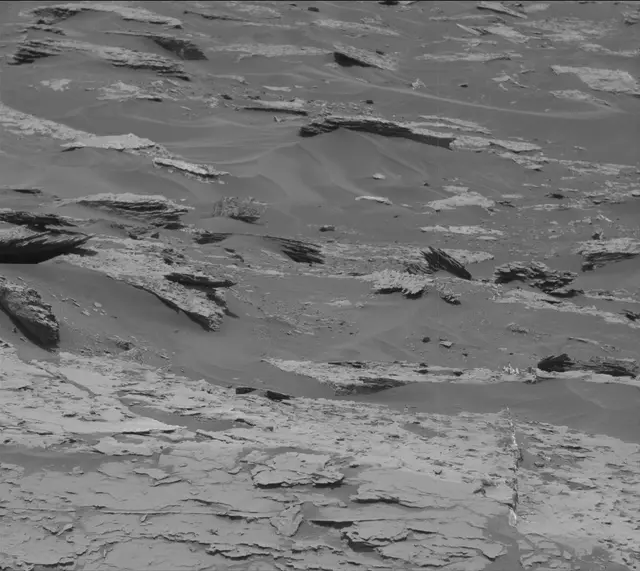 Sol 1698: Mast Camera (Mastcam)