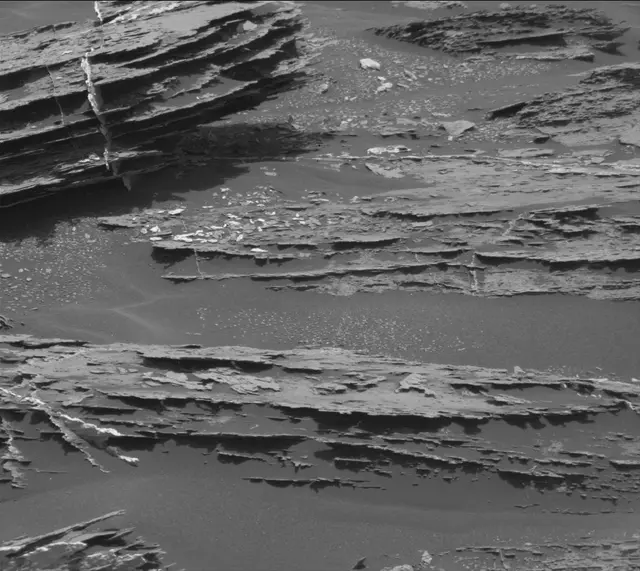 Sol 1698: Mast Camera (Mastcam)